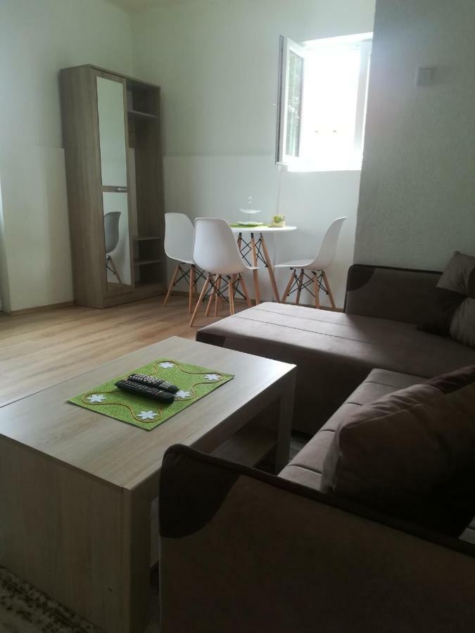 Apartment Apartman O&k Zabljak (Zabljak)